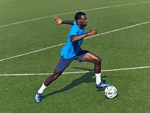 Produse pentru fotbal New Balance