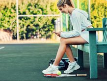 Hanorace de tenis
