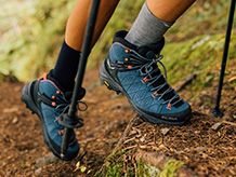 Încălțăminte de turism și trekking pentru bărbați