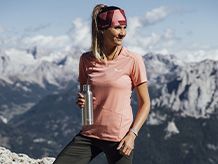 Tricouri de trekking