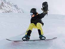 Îmbrăcăminte de snowboard