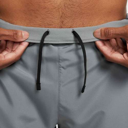 Pantaloni scurți pentru bărbați Nike Dri-Fit Challenger 7" Brief-Lined smoke grey/smoke grey/black