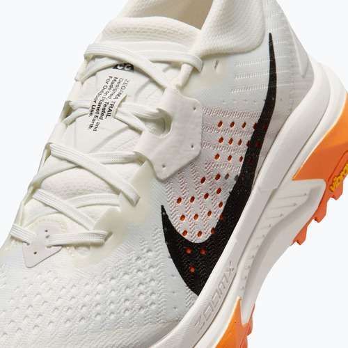 Încălțăminte de alergare pentru femei Nike ACG Zegama summit white/phantom/safety orange/black