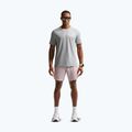 Pantaloni scurți de alergare pentru bărbați Nike Stride Dri-Fit Brief-Lined 7" particle rose 2