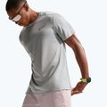 Pantaloni scurți de alergare pentru bărbați Nike Stride Dri-Fit Brief-Lined 7" particle rose 4