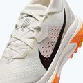 Încălțăminte de alergare pentru femei Nike ACG Zegama summit white/phantom/safety orange/black 10