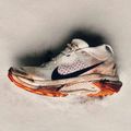 Încălțăminte de alergare pentru femei Nike ACG Zegama summit white/phantom/safety orange/black 12