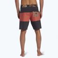 Billabong Tribong Pro pentru bărbați, pantaloni scurți de înot roșii spălați 3