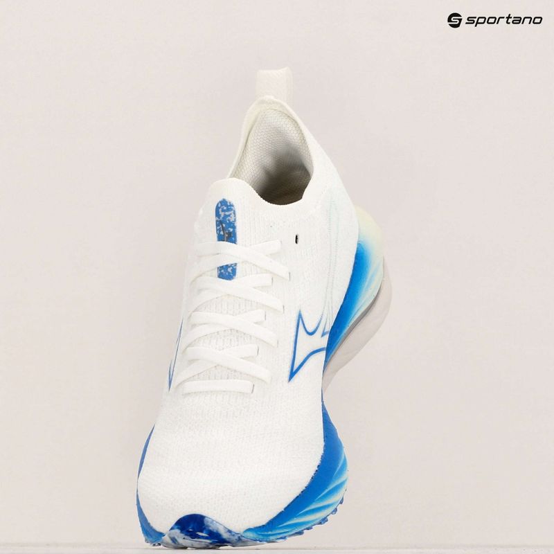 Încălțăminte de alergare pentru femei Mizuno Wave Neo Wind white/silver/peace blue 10