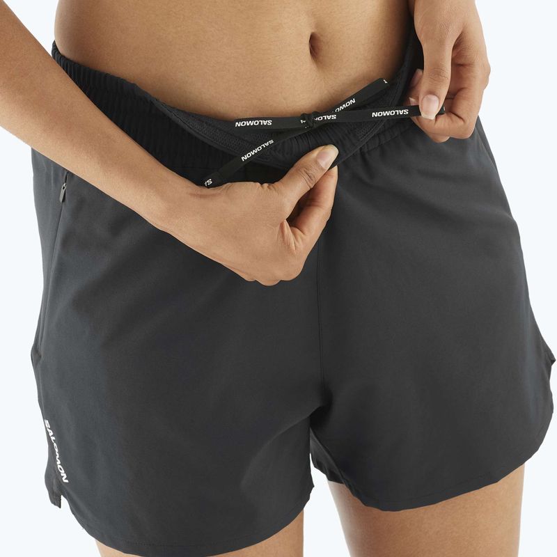 Pantaloni scurți de alergare pentru femei Salomon SHAKEout Core 4" deep black 3