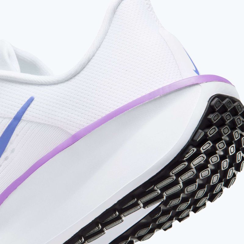 Încălțăminte de alergare pentru femei Nike Quest 6 white/black/bright violet/sapphire 10