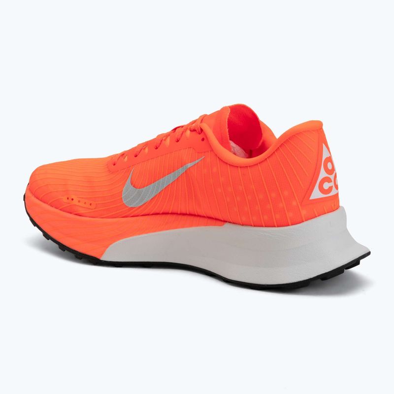 Încălțăminte de alergare pentru bărbați Nike ACG Ultrafly 2 hyper crimson/total orange/white 3