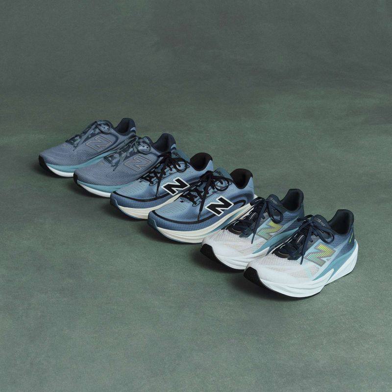 Încălțăminte de alergare pentru bărbați  New Balance FuelCell Rebel V5 medusa green/faded teal 8