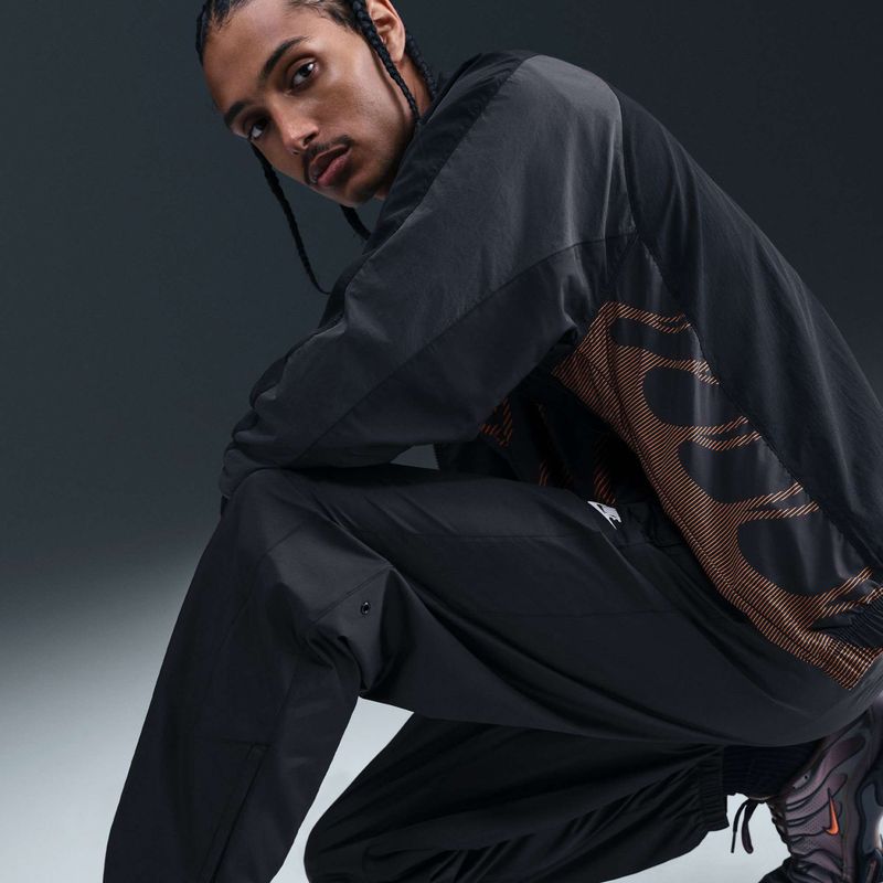 Pantaloni pentru bărbați Nike Windrunner Lined black/white 9