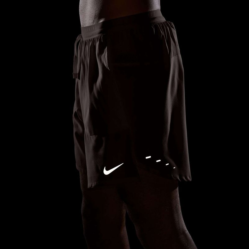 Pantaloni scurți de alergare pentru bărbați Nike Stride Dri-Fit Brief-Lined 7" particle rose 7