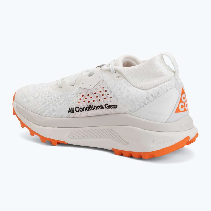 Încălțăminte de alergare pentru femei Nike ACG Zegama summit white/phantom/safety orange/black 3