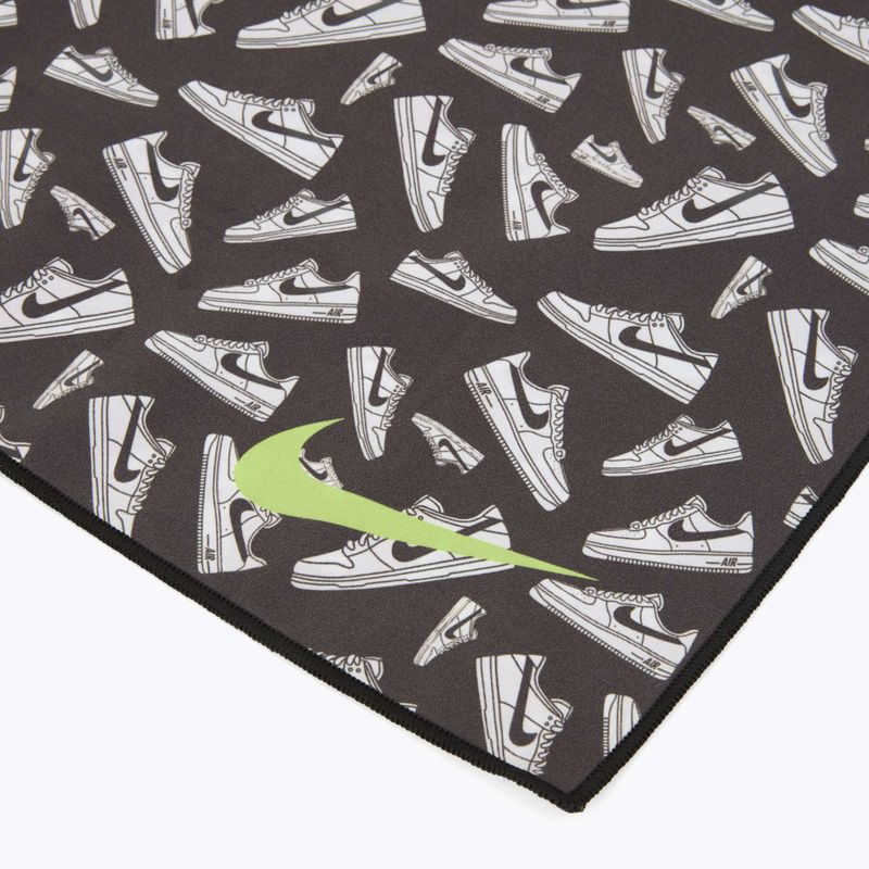 Prosop cu uscare rapidă Nike Quick Dry Swim jet black 3