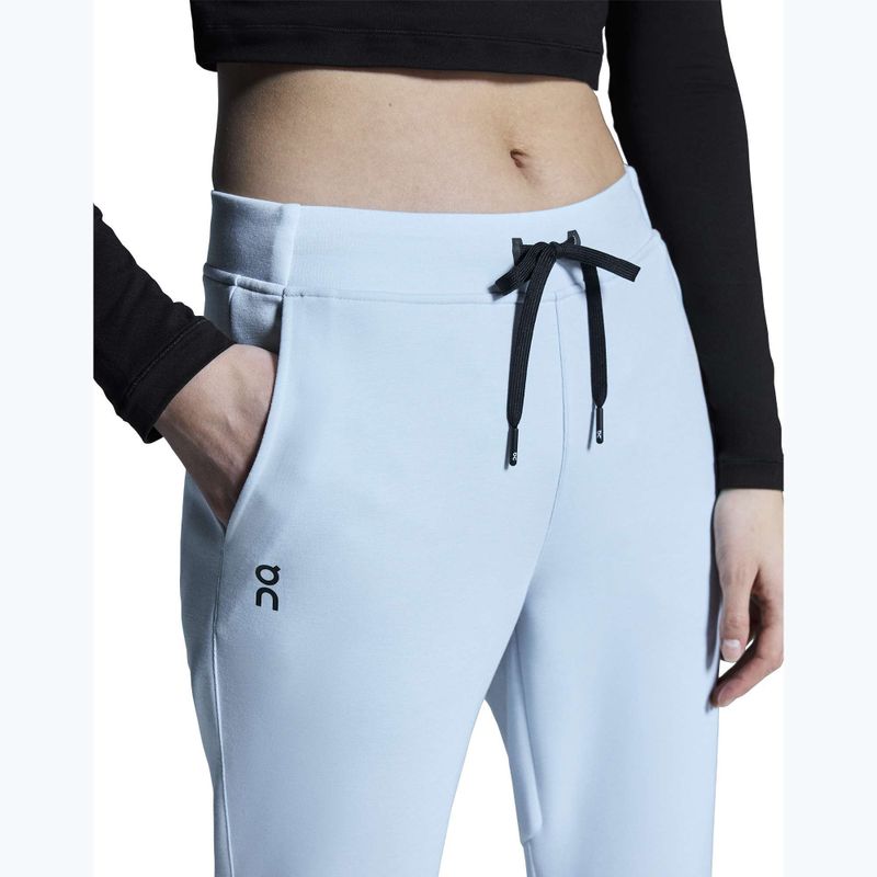 Pantaloni de antrenament pentru femei On Sweat arctic 5