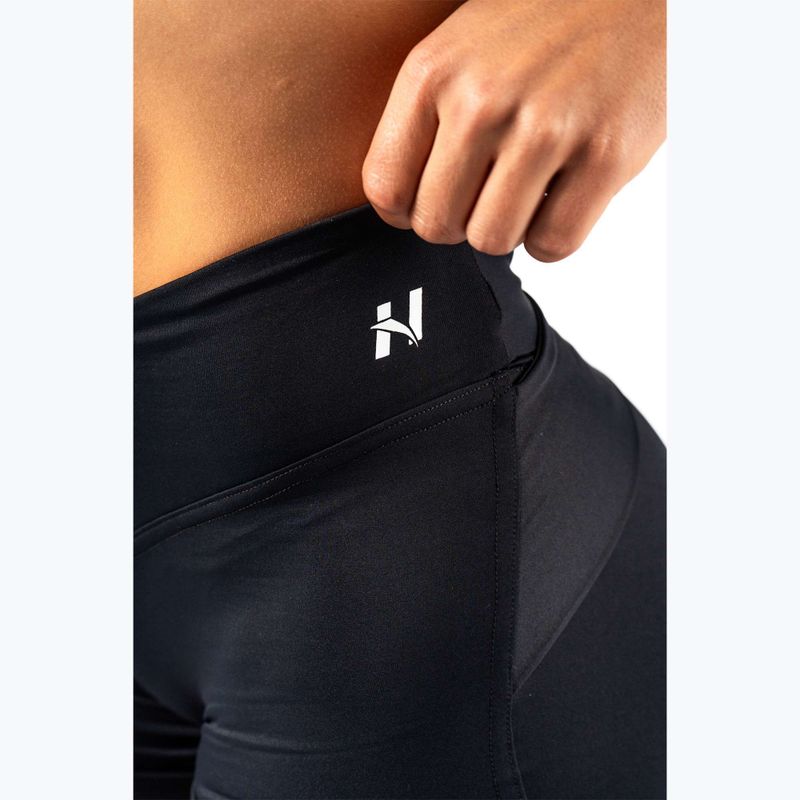 Pantaloni scurți de antrenament pentru femei NEBBIA Strong Beauty black 5